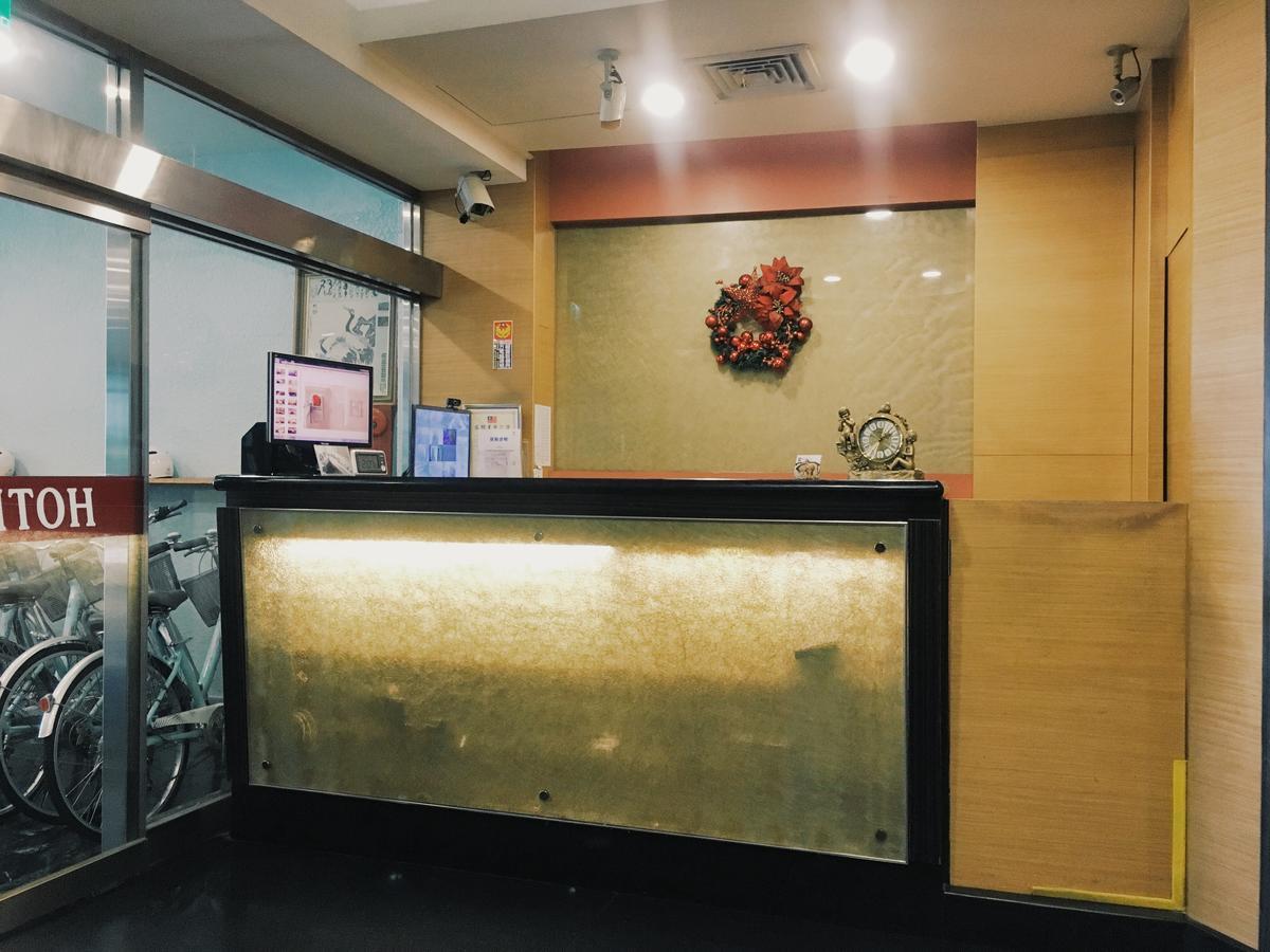 Hua Tai Hotel Hsinchu City Exterior photo